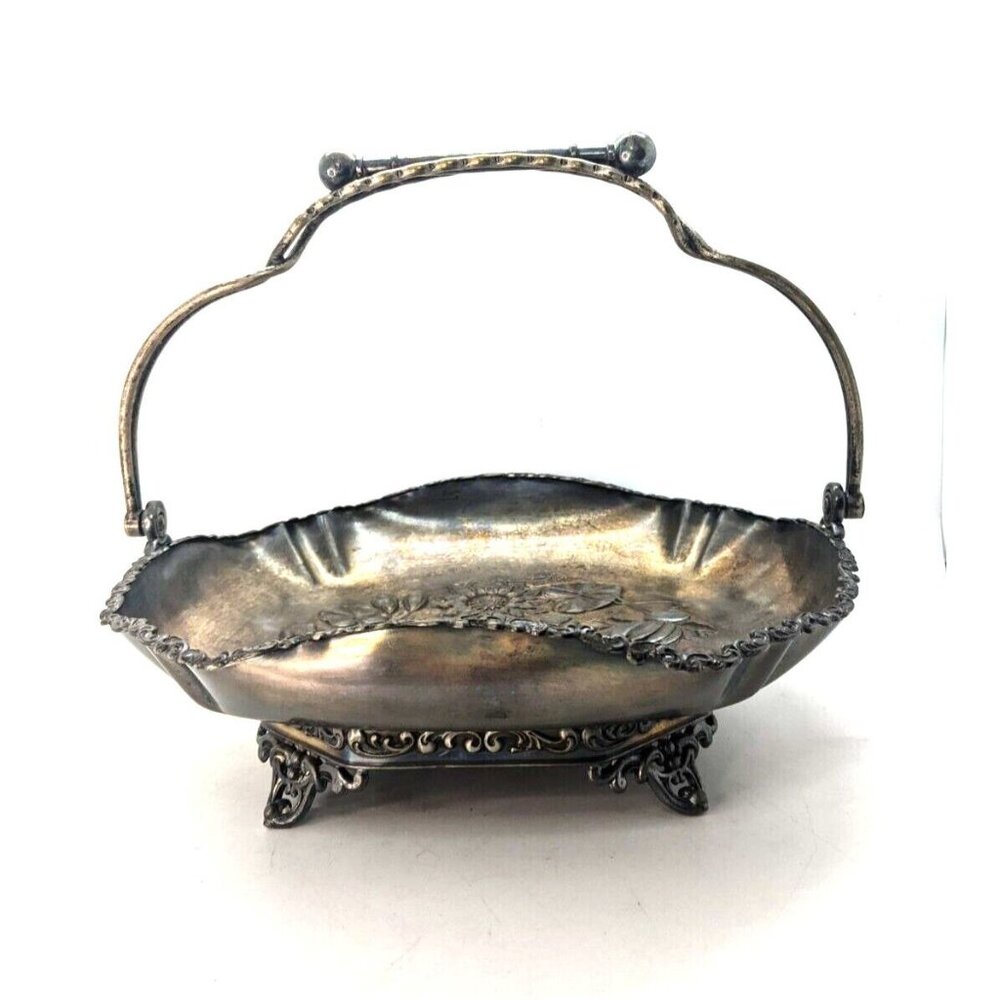 Antique Wilcox Quadruple Silver Plate Bridal Bowl Basket Flowers with Handle 8"